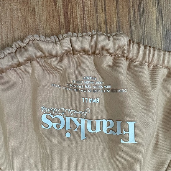 Frankies bikini - Picture 3 of 5